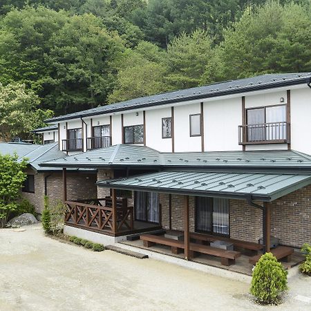 Kawaguchiko Country Cabaña Ban Fujikawaguchiko Exterior foto